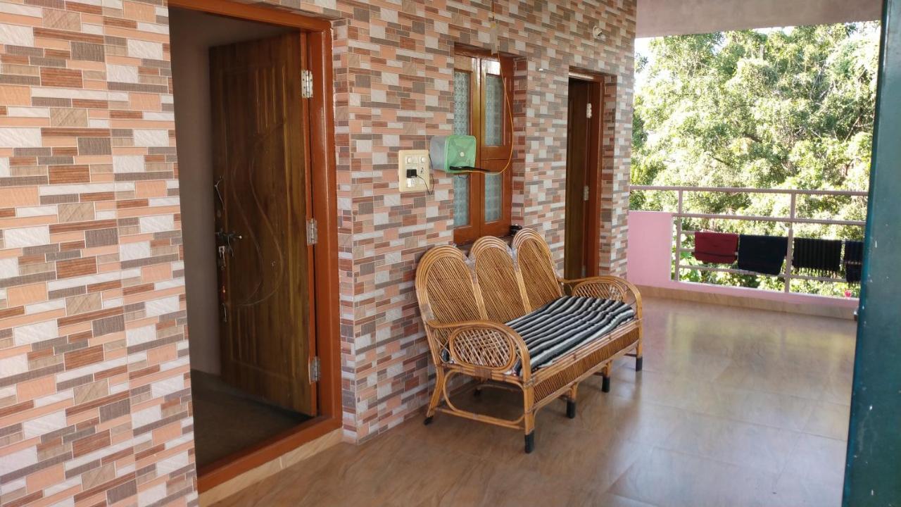 Sahasra Home Stay Hampi ホスペット エクステリア 写真