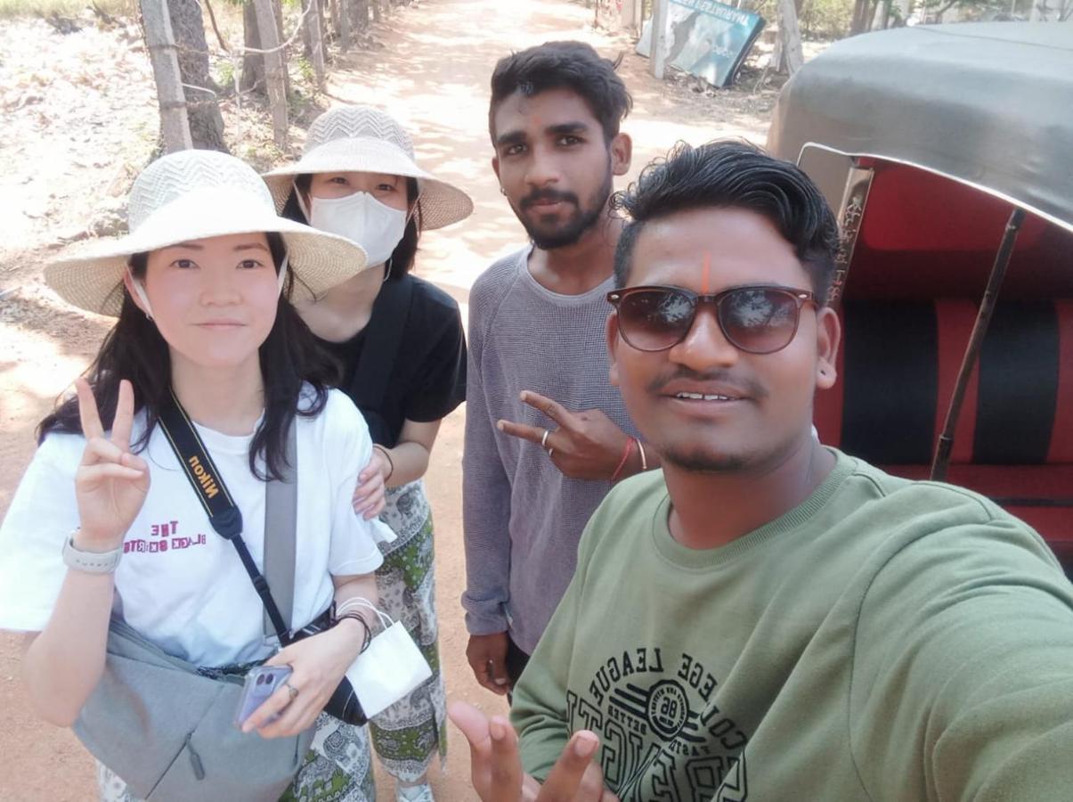 Sahasra Home Stay Hampi ホスペット エクステリア 写真
