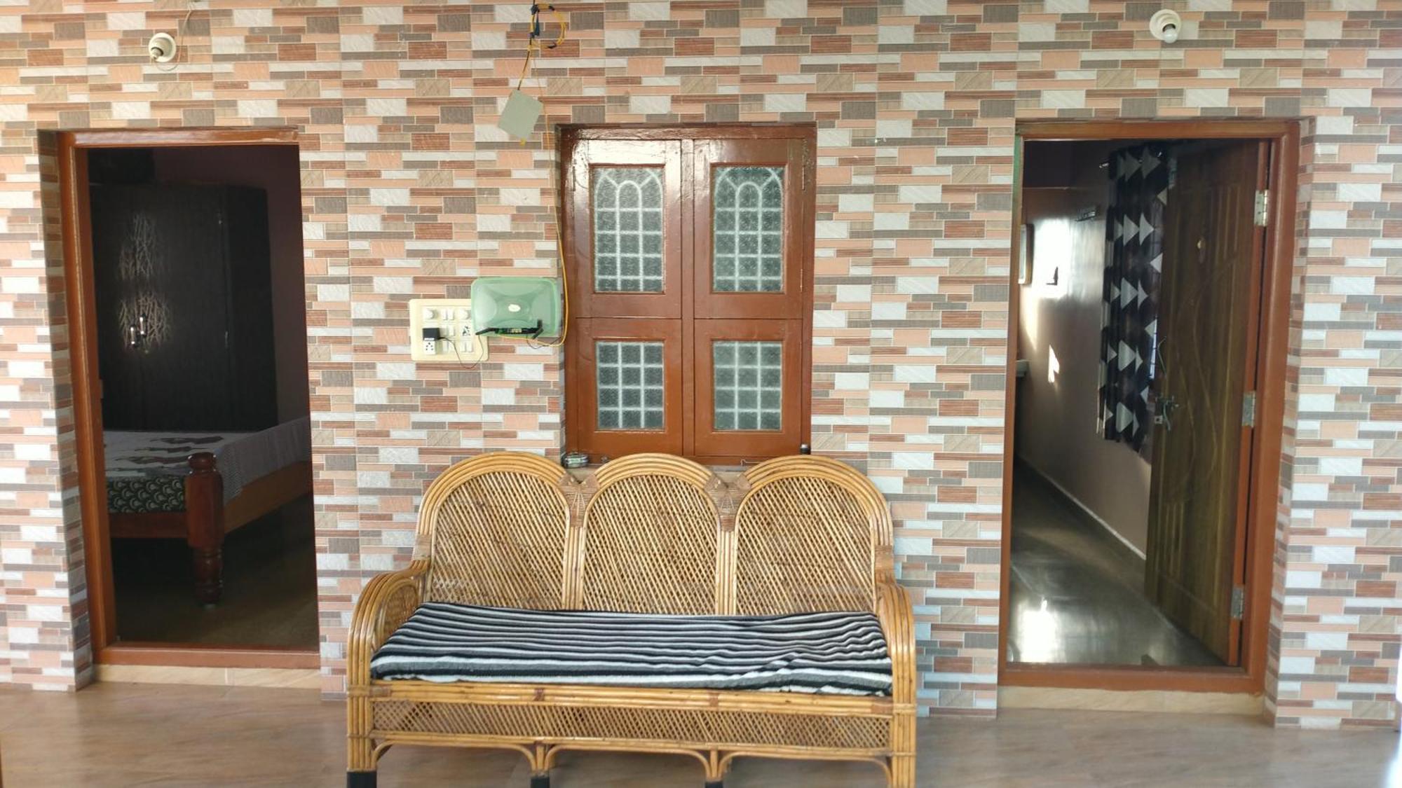 Sahasra Home Stay Hampi ホスペット 部屋 写真